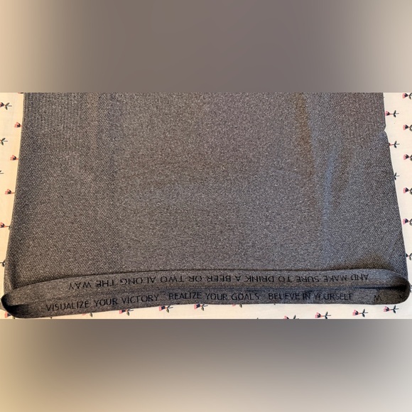 Lululemon Metal Vent Tech Performance Polo – Gray – Men’s Size M – EUC - Picture 4 of 4